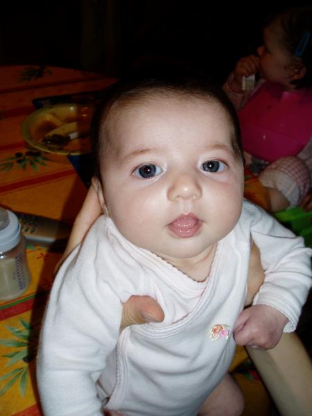 Manon a 2 mois